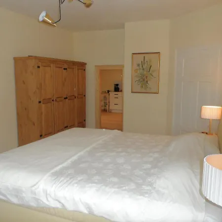 Schloss & * Rossdorf (Thuringia)