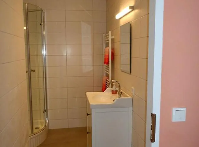 Schloss & Lejlighed *